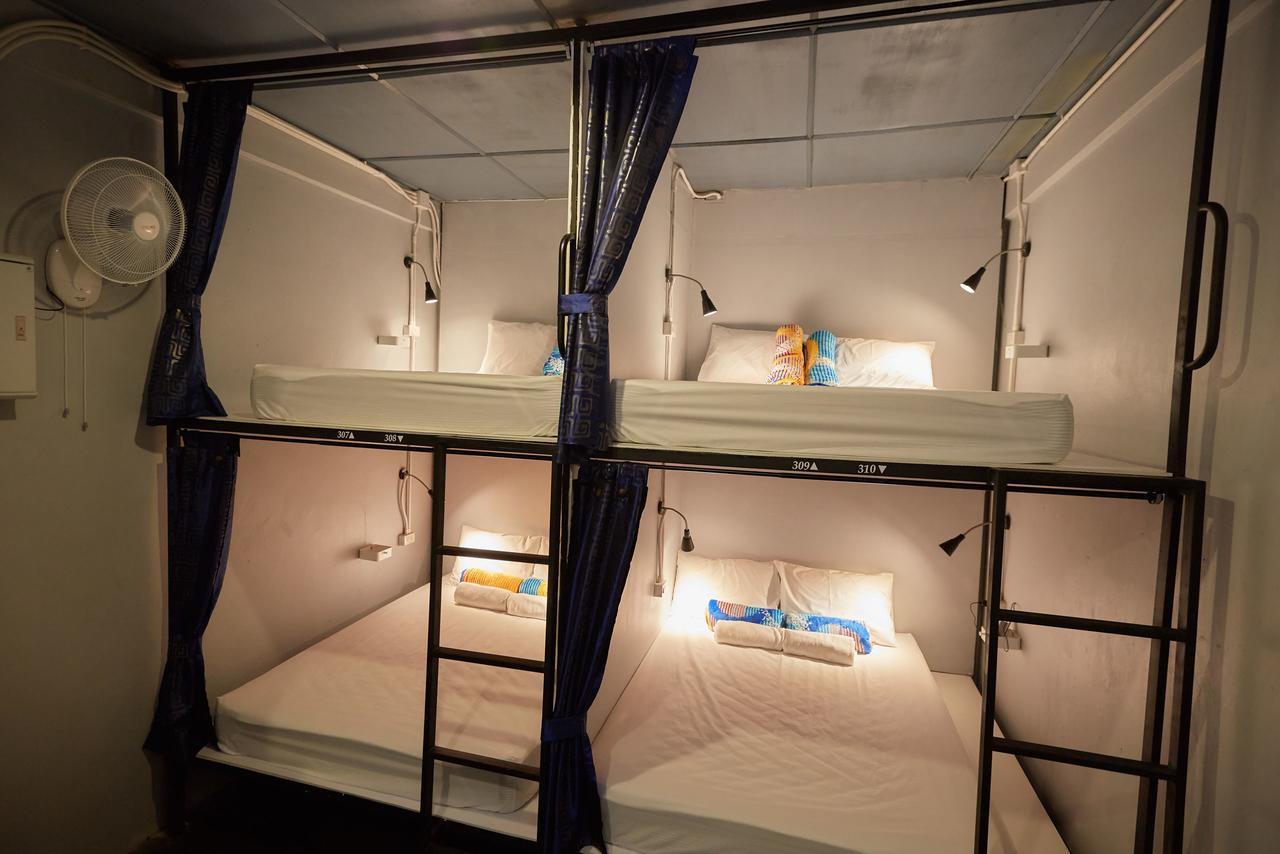Meet Up Hostel Bangkok Ngoại thất bức ảnh