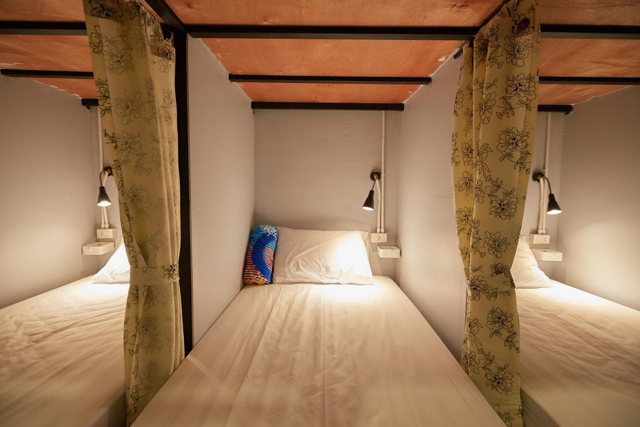 Meet Up Hostel Bangkok Ngoại thất bức ảnh