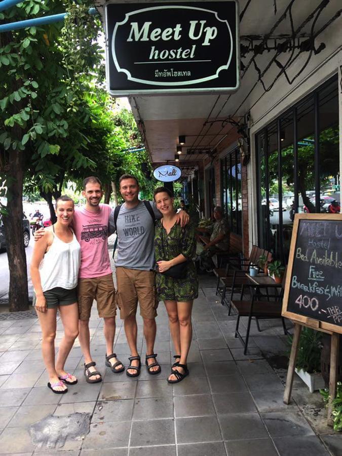 Meet Up Hostel Bangkok Ngoại thất bức ảnh