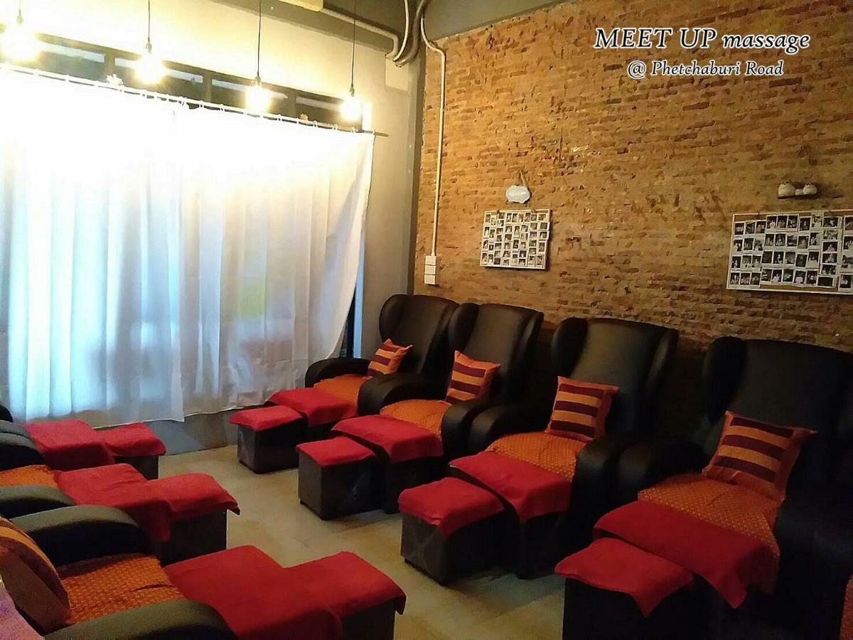 Meet Up Hostel Bangkok Ngoại thất bức ảnh