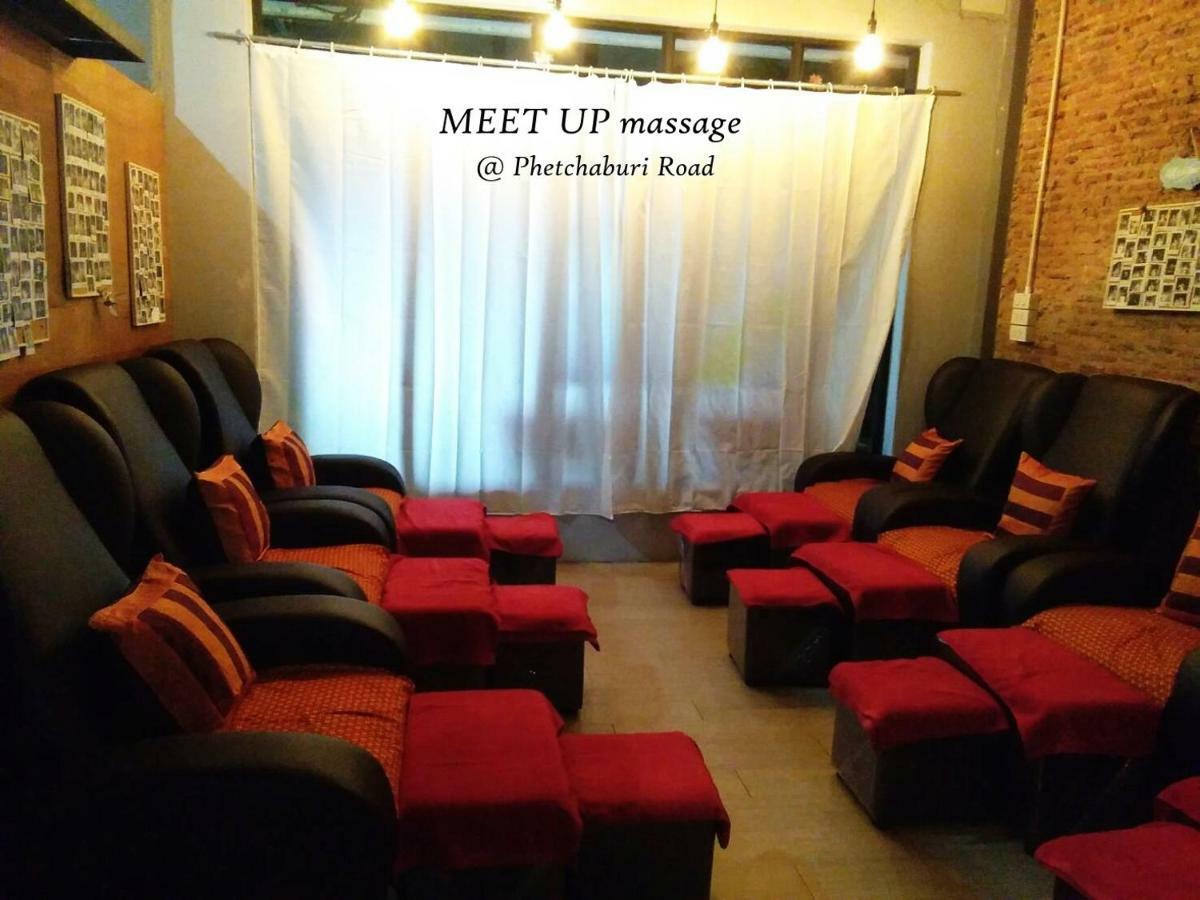 Meet Up Hostel Bangkok Ngoại thất bức ảnh