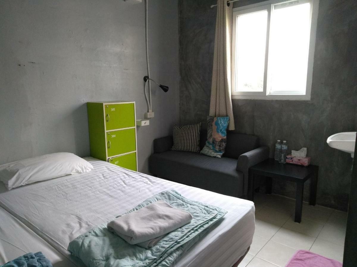 Meet Up Hostel Bangkok Ngoại thất bức ảnh