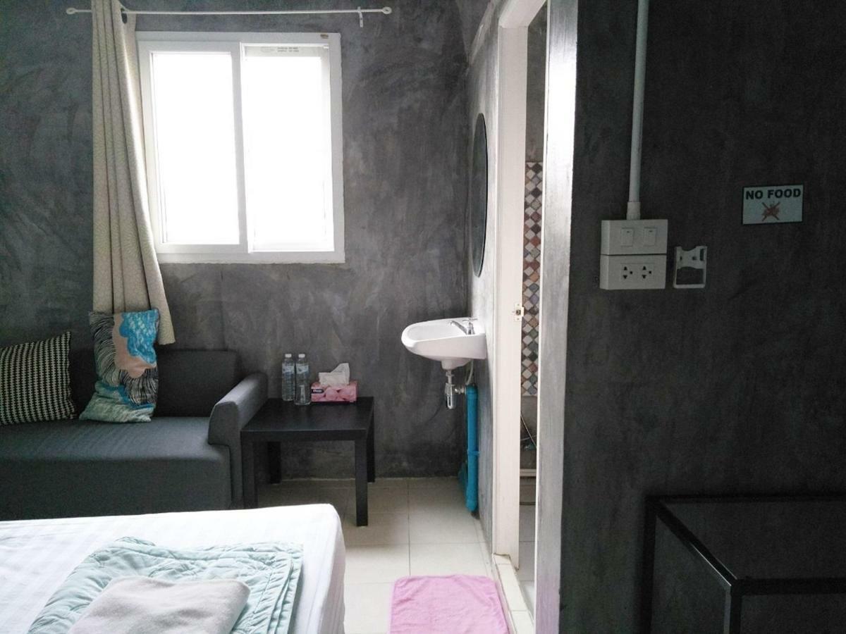Meet Up Hostel Bangkok Ngoại thất bức ảnh