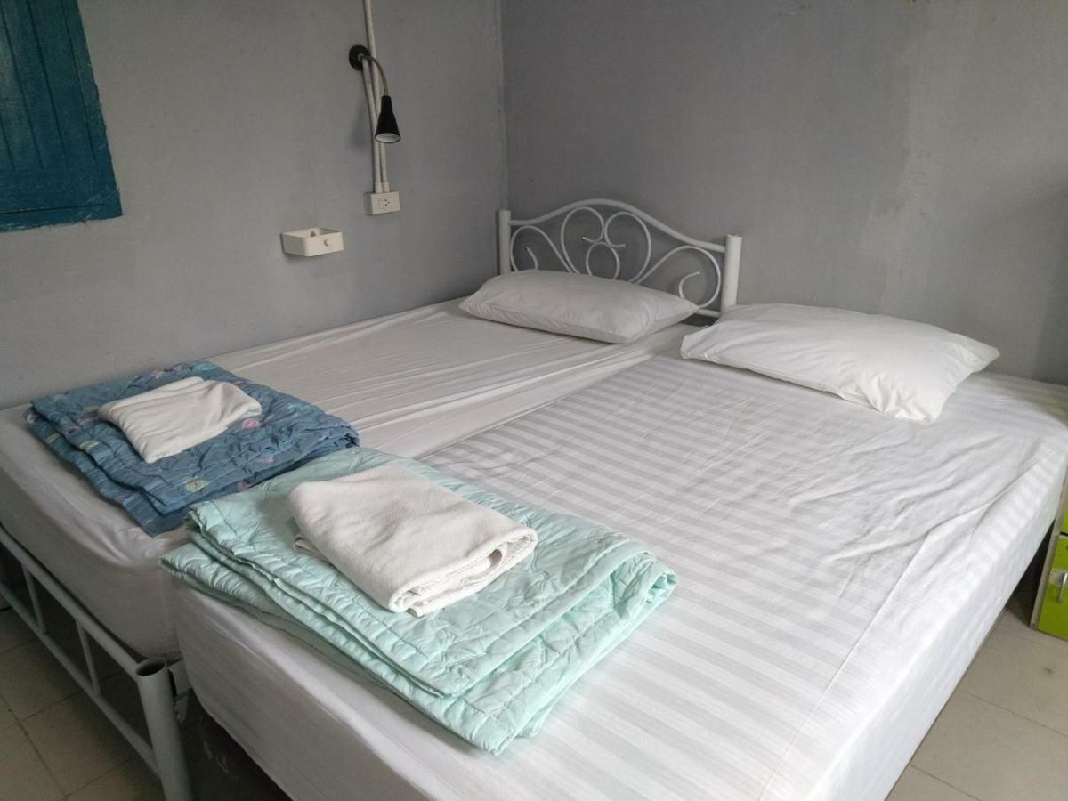 Meet Up Hostel Bangkok Ngoại thất bức ảnh