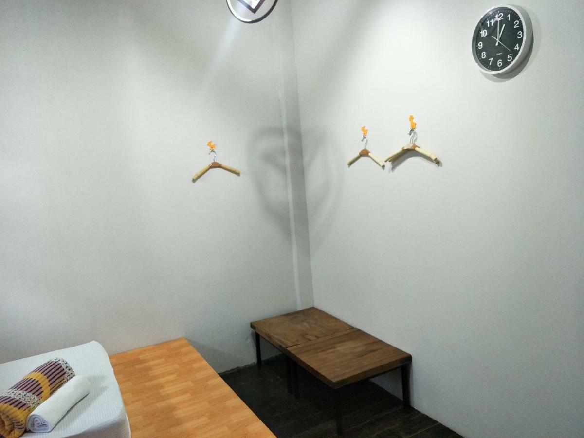 Meet Up Hostel Bangkok Ngoại thất bức ảnh