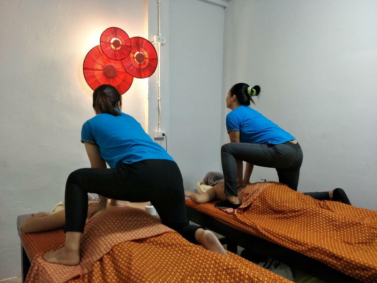 Meet Up Hostel Bangkok Ngoại thất bức ảnh