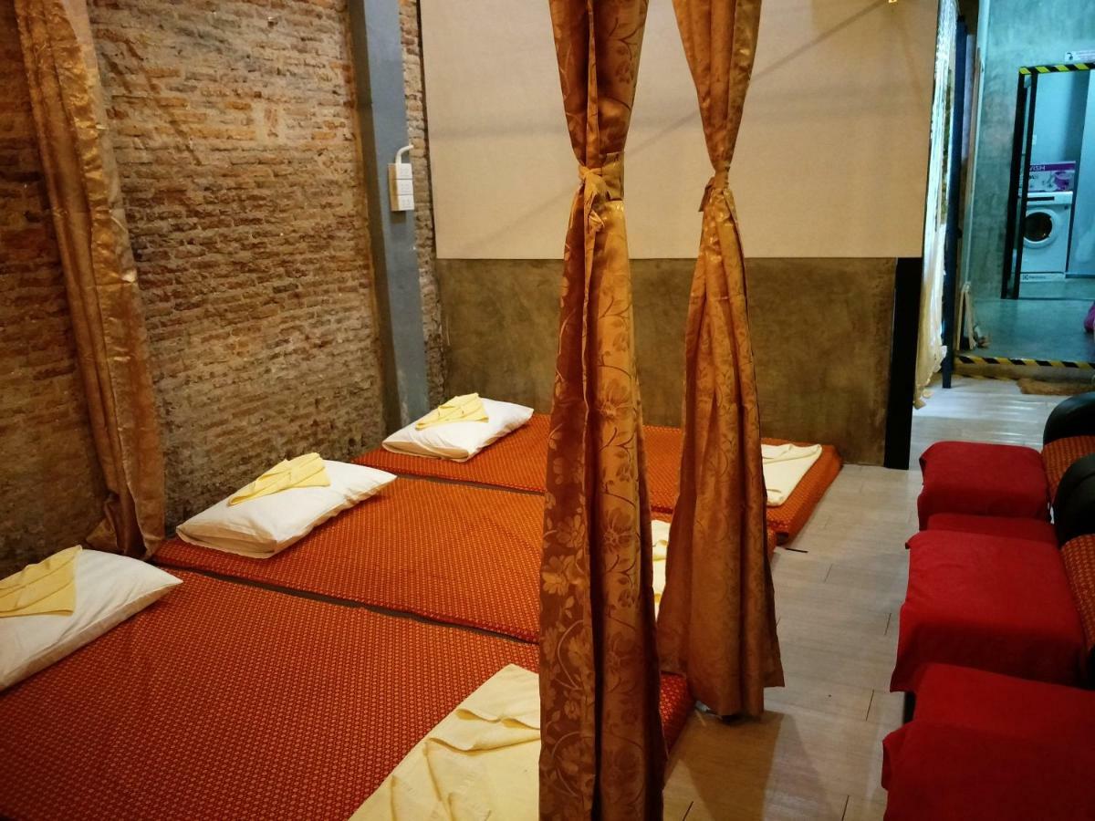 Meet Up Hostel Bangkok Ngoại thất bức ảnh